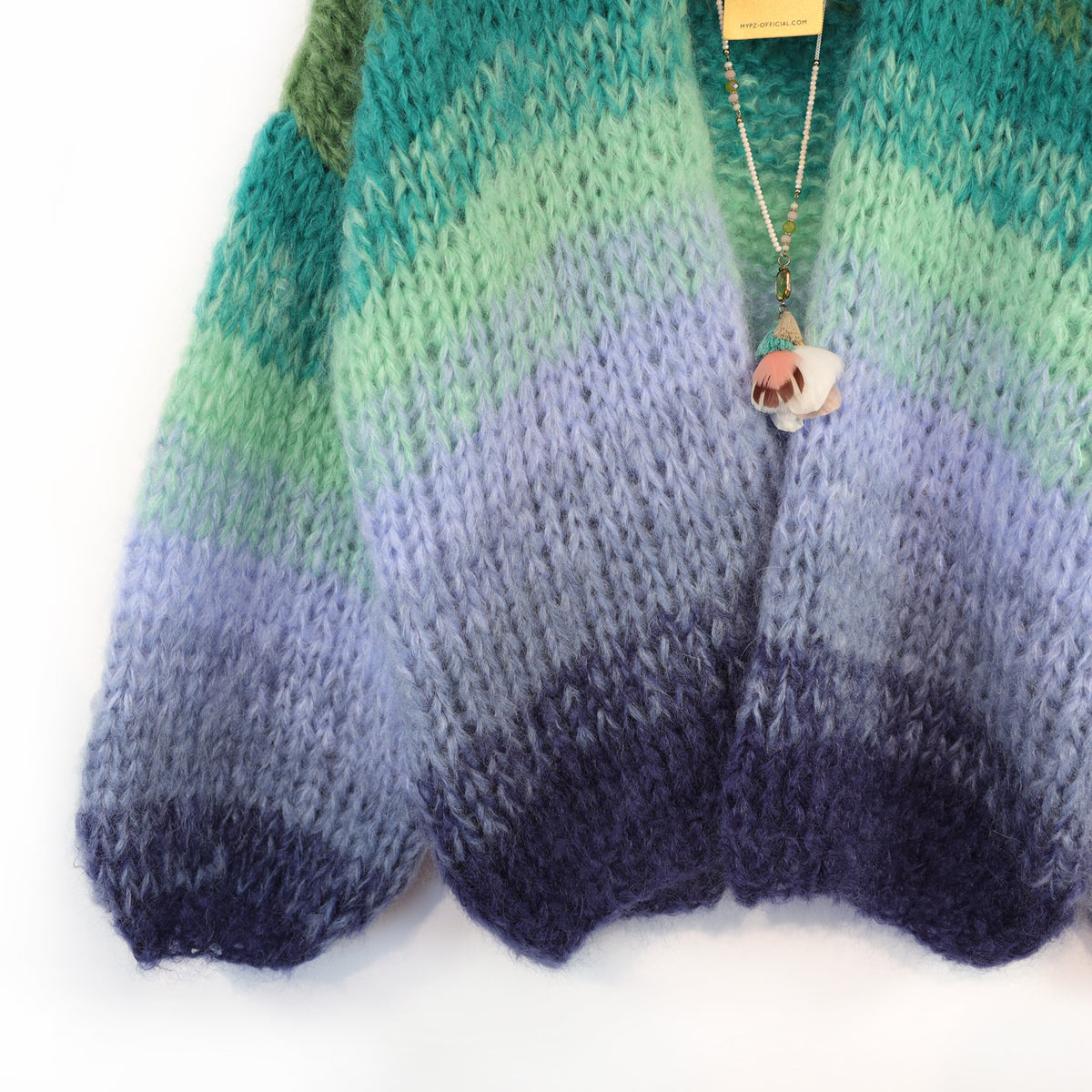 Strickanleitung – MYPZ Chunky-Mohair-Cardigan Mystic Lagoon Nr. 15 (ENG-DE-NL-ES-FR-IT-DA-SV-NO)