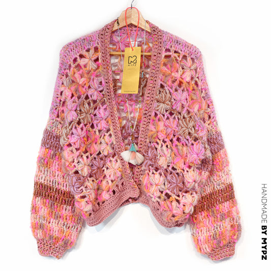 Häkelset - MYPZ Short Wildflower Cardigan Pecan (ENG-DE-NL-ES-FR-IT-DA-SV-NO)