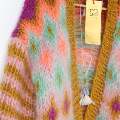 Strickanleitung – Grobstrickjacke aus Mohair Flora Nr. 12 (ENG-DE-NL-ES-FR-IT-DA-SV-NO)